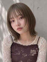 ヴェイン 渋谷(vain)&nbsp;オリーブベージュ顔まわりレイヤー艶カラー