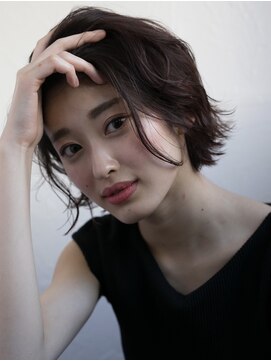 アンヘアー 元町三宮(UNHAIR) カジュアル外はねショートボブ