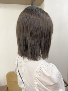 ベック ヘアサロン(BEKKU hair salon) 大人気☆切りっぱなしボブのカーキグレージュ