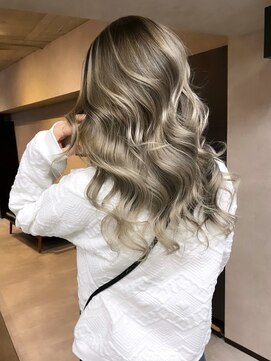 サニー 渋谷(SUNNY) バレイヤージュ、グレージュカラー、ココアベージュ、ハイライト