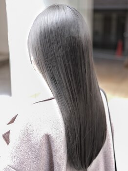 ネイヴィル 銀座(navile)の写真/お客様に合わせた施術で自分史上最高の髪質へ－。綺麗が続く根本的髪質改善○