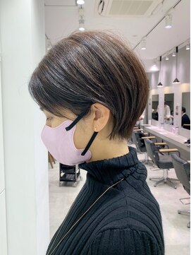 ビブ(VIV) 20代30代40代50代大人可愛い丸み耳掛けくびれショートボブ川崎