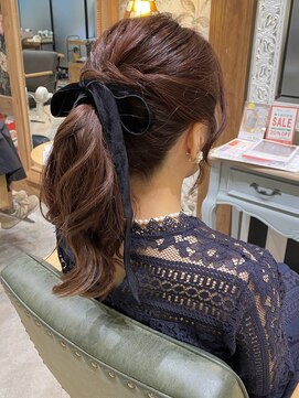 ザザ シンジュク(ZA/ZA shinjuku) お呼ばれポニーテールアレンジ