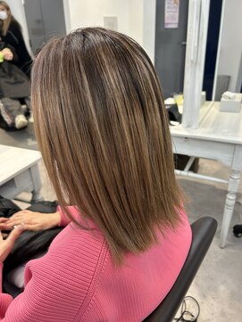 ベルグローアルファ(BELLE GROW ALPHA) ベージュ系バレイヤージュ☆