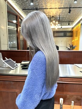 イリス 名古屋 名駅(Iris) グレーカラー