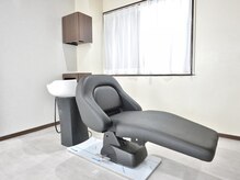 ヘア スノー(HAIR SNOW)の雰囲気（フルフラットのリラックス出来るシャンプー台♪）