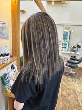 ギャラクシー ヘアードレッサーズ(galaxy hairdressers) コントラストハイライトグレージュカラー