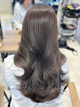 エヌアイ オモテサンドウ(ni omotesando) ☆ショコラグレージュ 艶カラー☆