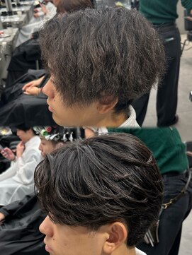 オーバル バイ アピッシュ(OVARL by apish) パーマ落とし曲がる縮毛矯正縮毛矯正失敗原宿メンズパーマ