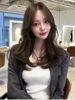 クイーン バイ ノイズ 西院(QUEEN by noism)&nbsp;大人可愛い20代30代40代小顔ウルフレイヤーボブ丸みセミロング