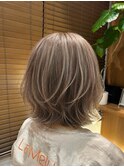 透明感たっぷりのハイライトカラー