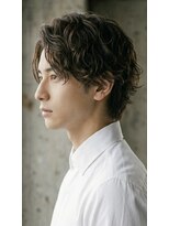 ヌーヌー 鶴ケ峰(nuu nuu)&nbsp;直毛さんにオススメ！色気の出るセンターパートスパイラルパーマ