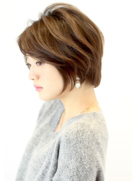 ビューイースト 亀戸 錦糸町(VIEW EAST) 亀戸・錦糸町美容室ミセス大人女子はサイドシルエットが大切