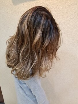 アナザースカイ (another sky) ロング×コントラストバレイヤージュ