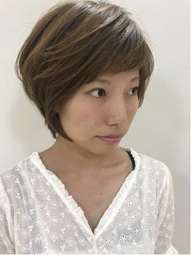クォーターリゾート(QUARTER RESORT) 毛先パーマ 　アッシュブラウン　小顔ヘア　デザインカラー
