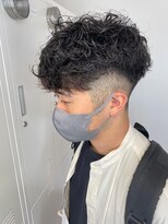 ウェイビーエフティフィフス 横浜西口(WAVEY ft.fifth) 波巻きスパイラルツイストスパイラルパーママッシュメンズヘア