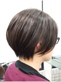 ショートボブ