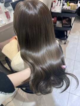 ユーフォリア 池袋東口駅前店(Euphoria) 【Euphoria MITSUKI】透明感溢れるミルクティーグレージュ♪