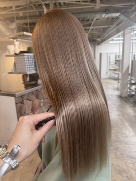 ファンド 千葉(fand) ミルクティーベージュ/ブリーチハイトーンカラー