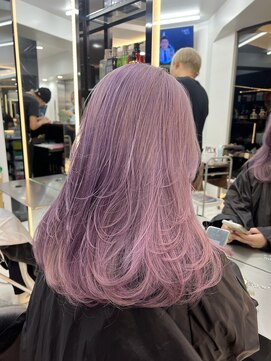 ラピス 渋谷本店(Lapis) パープルカラー/ラベンダーカラー/バタフライレイヤーカット