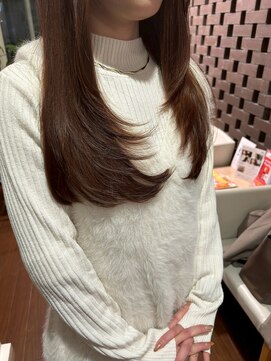 軽やかで上品なツヤ髪◎レイヤーロング