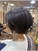 40代～の白髪染め×しみる人ノンジアミンカラー　丸みショート