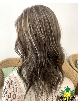 アロハナ(ALOHANA) グレージュ3Dカラー