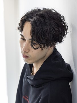 クロト(Clotho) スパイラルパーマ/ツイストスパイラル波巻きメンズカットウルフ