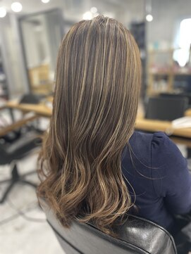 ミコ(MICO hair) ナチュラルハイライト
