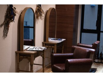 美容室　Maison Yuga【ビヨウシツ メゾンユーガ】