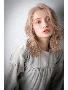 カバーヘア ブリス 志木南口駅前店(COVER HAIR bliss) ハイトーンカラーふんわりカールエアリーセミディx志木10代20代