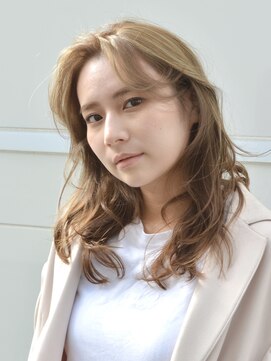 イマイ ケイアウラ(imaii k-aura) ナチュラルハイライト/フロントレイヤー/レイヤーカット