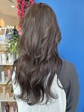 フィリア 稲毛(Philia) レイヤースタイル×グレージュカラー♪