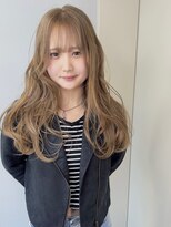 ジゼル(GiseL) ベージュ　ブリーチ　レイヤーカット