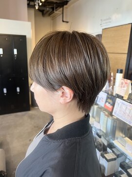 ムード マグ レーベル 南松本(MOOD Mag Label) 透明感グレージュ×ハンサムショート◎30代40代すっきりショート