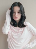 スリーランド(THREELAND)&nbsp;ベージュ、グレージュ、切りっぱなしボブ（堀）