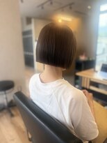 イロ バイ マグ 飯田店(IRO by mag)&nbsp;大人可愛いミニボブ切りっぱなしボブ