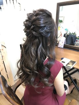 ロカット サロン(Roquat Salon) ゆる編み込みハーフアップアレンジ【ヘアアレンジ　立川/立川】