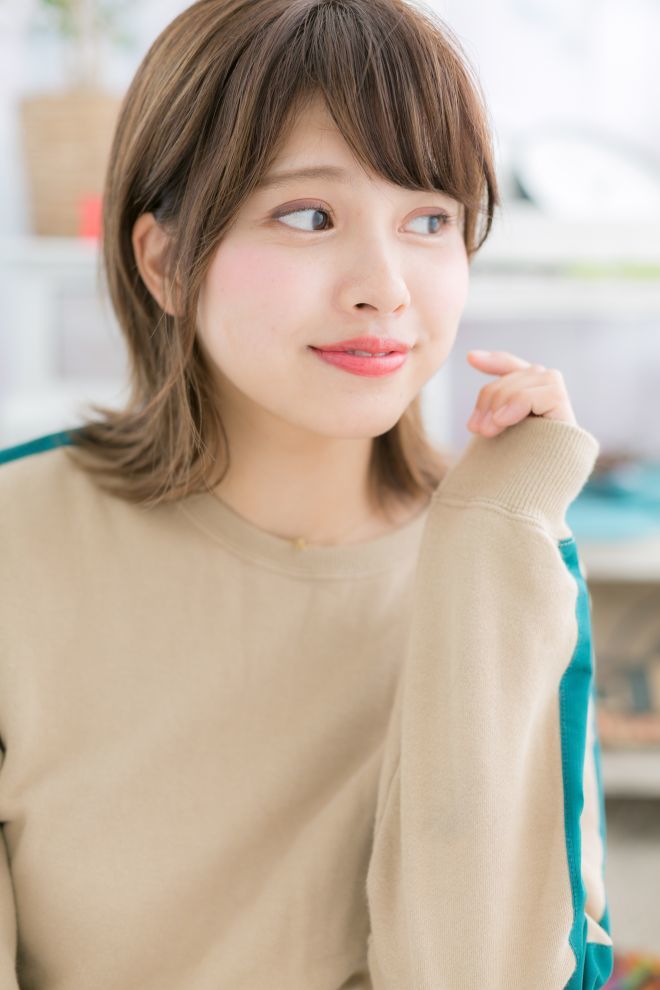 ミック ヘアアンドメイク アップ 駒込店(miq Hair&Make up) 斜めバング×耳かけの外ハネガーリーミディ