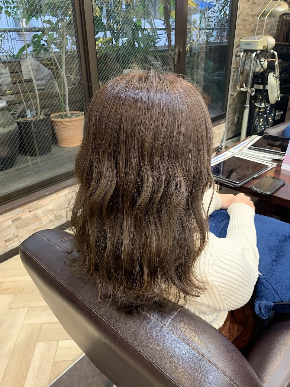 アルティストカラーでミルクティーベージュ【chara池袋】：L113193268