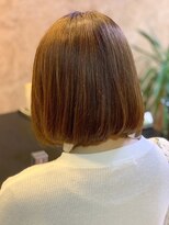 アークスヘアー&nbsp;イエローベージュ★襟足すっきりで大人かわいい☆小顔大人ボブ