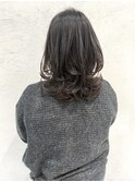フェイスレイヤーパーマロングスタイル×暗めカラー