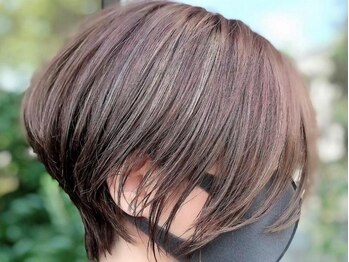 スニップヘア(snip hair)の写真/再現性抜群!! あなたの髪質・状態を見極め、技術力の高いStylistが創る似合わせカットで大人上品に♪