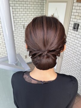 フェリーチェ(Felice) シニヨン タイトシニヨン タイトヘア 着物ヘア 結婚式ヘア