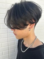 ニアウ 太田店(Niau)&nbsp;センターパートニュアンスパーマ刈り上げツーブロックメンズヘア