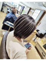 ヘアーアンドスパ フラップス(FLAPS) グレージュハイライト