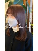 ピンクベージュ