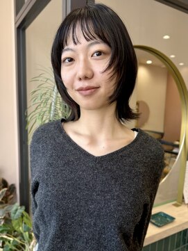 イギー(igggy) ◎ミディアムウルフ/フェイスレイヤー