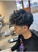 フェザーアップテーパーフェードソフトツイストパーマ