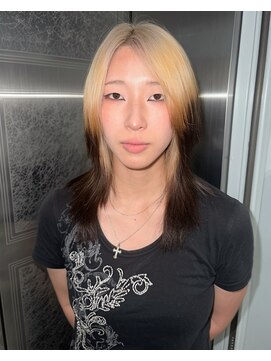 ノラ ウメダ(NORA UMEDA) ルーツカラーレイヤーカットハッシュカットY2K平成ヘア大阪梅田